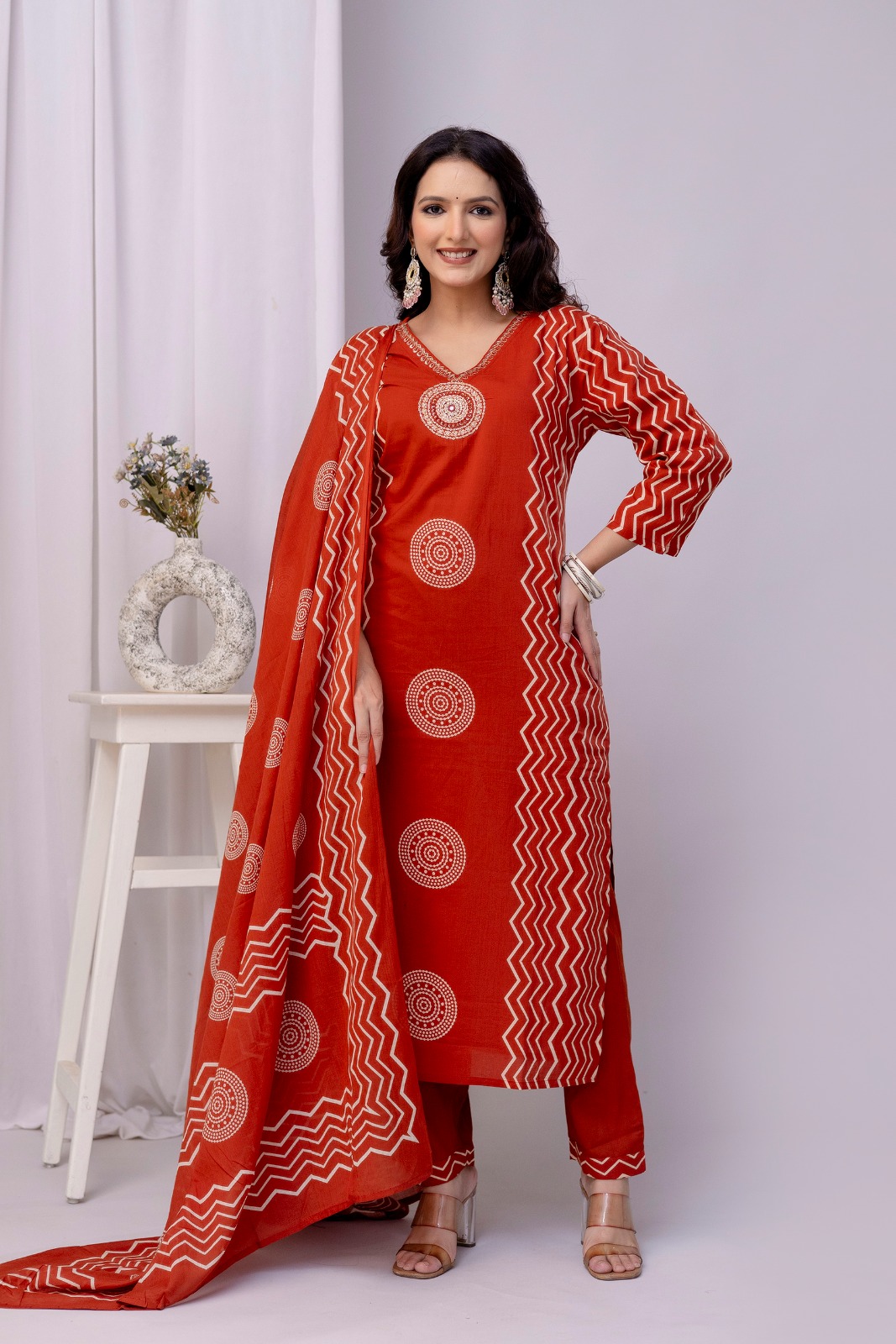 Virash Hub Printed Cotton Straight Suit Set With Dupatta - Image 8