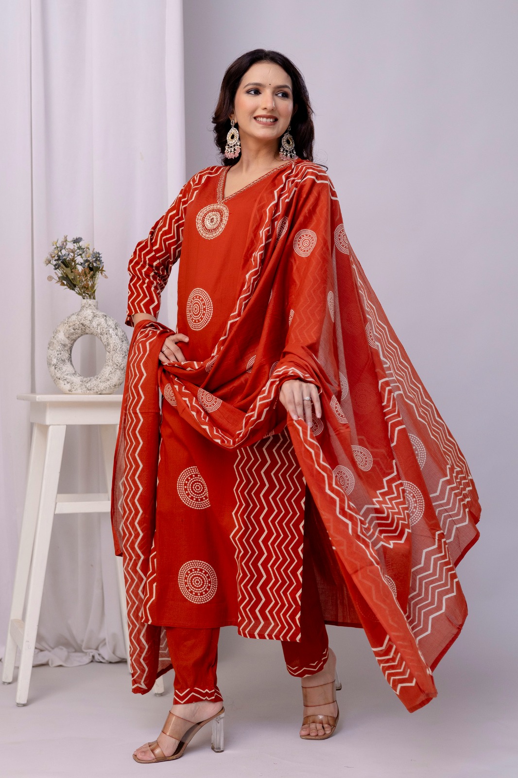 Virash Hub Printed Cotton Straight Suit Set With Dupatta - Image 13